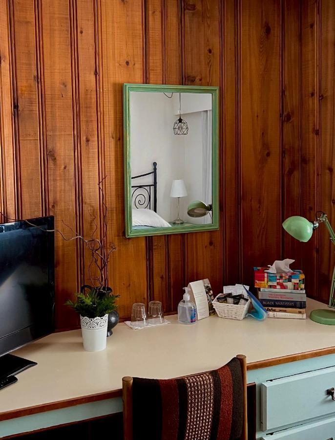 The Messy Owl Inn & Eco Haven Likely Екстериор снимка